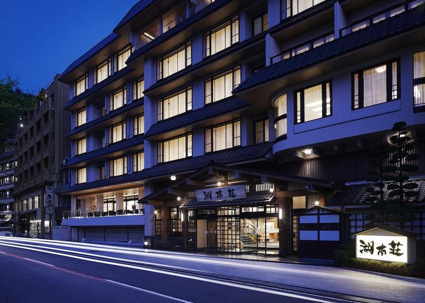 Yamanashi Fujikawaguchiko Front of property - evening/night