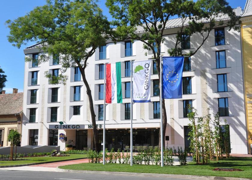  Hodmezovasarhely exterior view