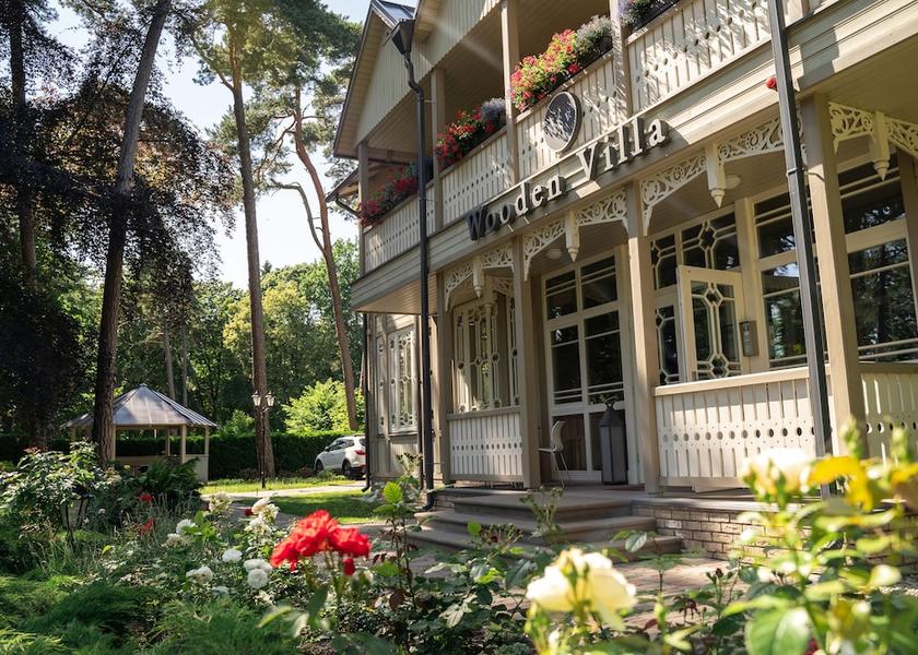  Jurmala Exterior Detail