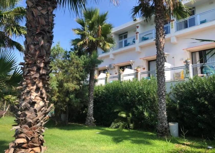 Sicily Vittoria Property Grounds