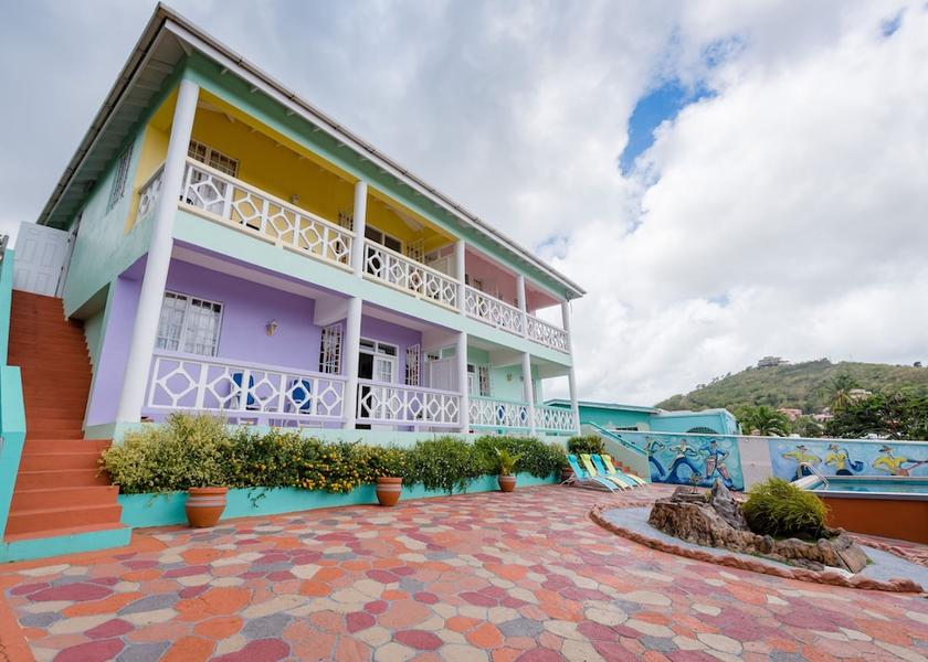  Gros Islet Facade