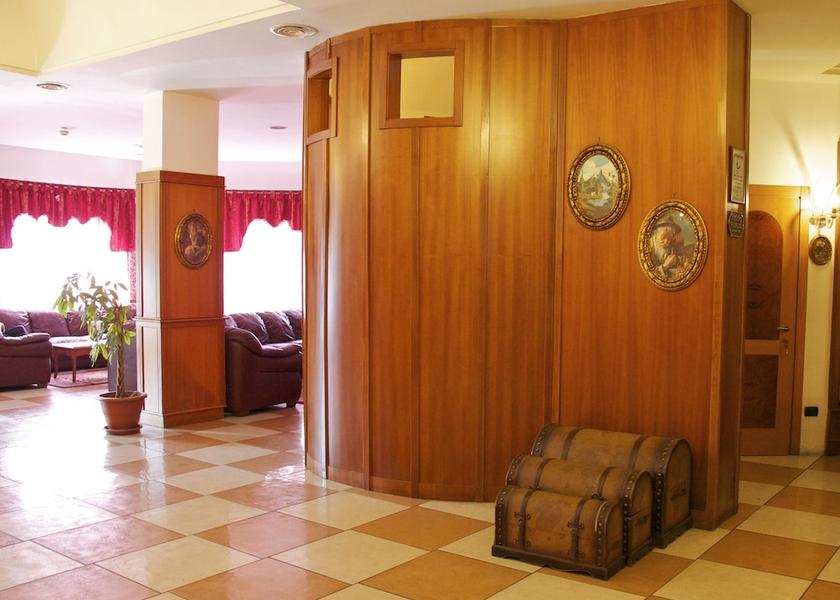 Campania Casoria Lobby