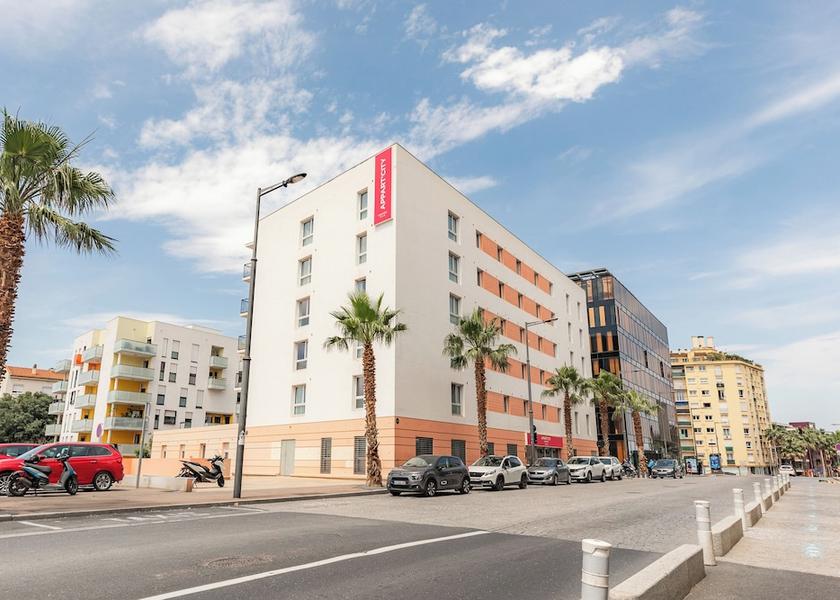 Occitanie Perpignan Front of property