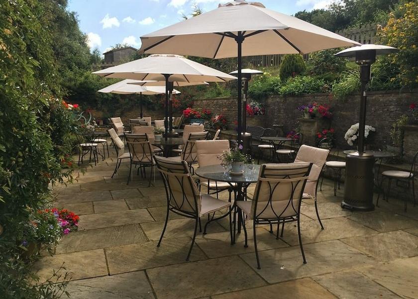 England Stamford Exterior Detail