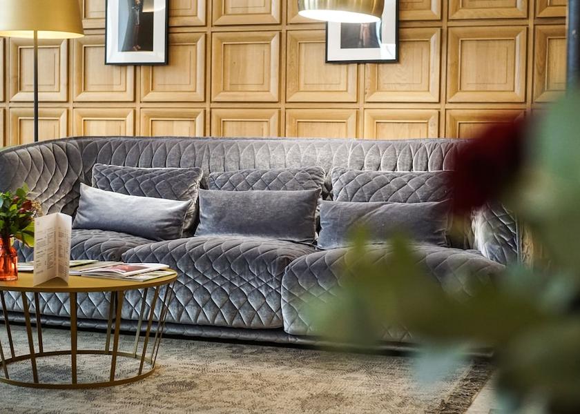 Auvergne-Rhone-Alpes Lyon Lobby