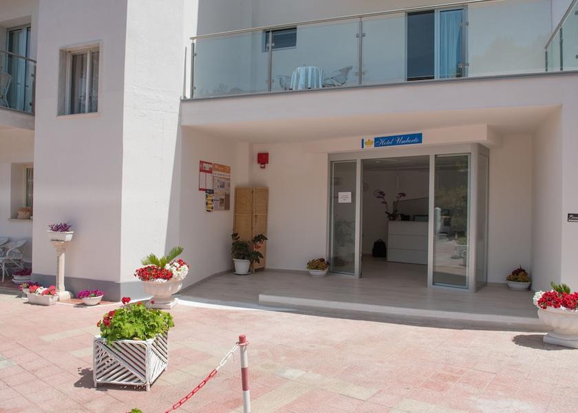 Calabria Ricadi Property entrance