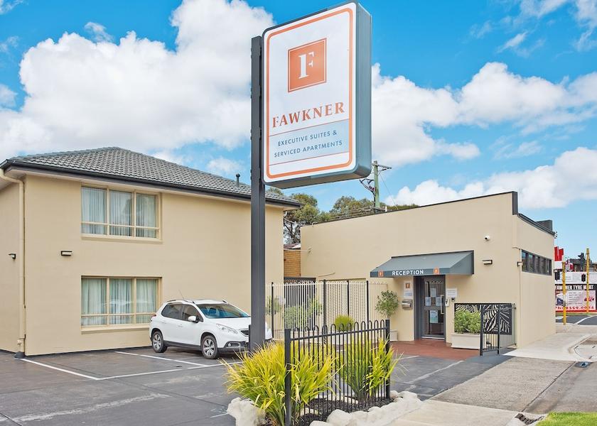 Victoria Fawkner Exterior Detail