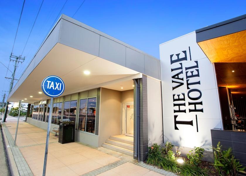 Townsville City Townsville Front of property