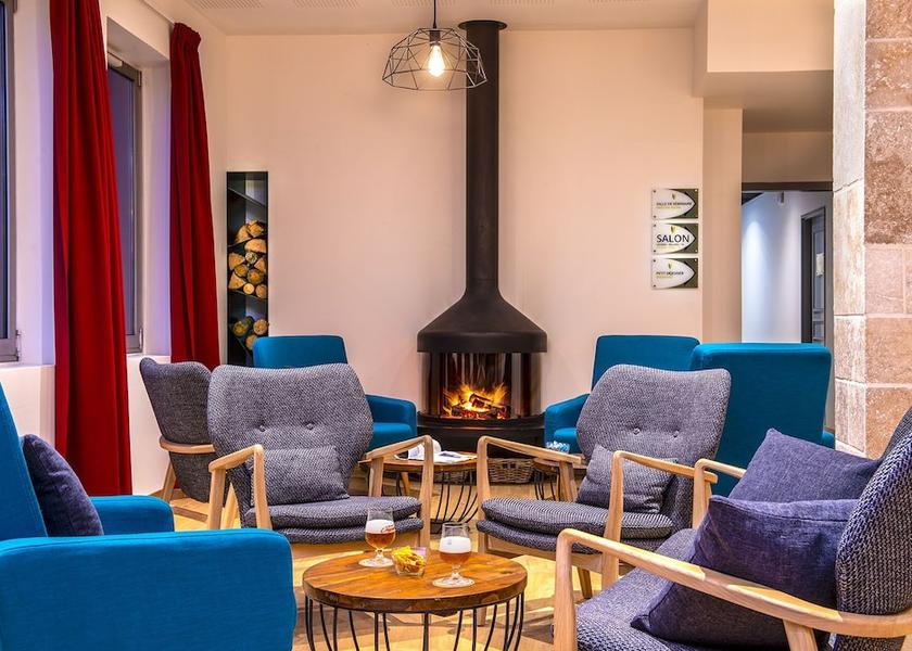 Ile-de-France Ennery Reception