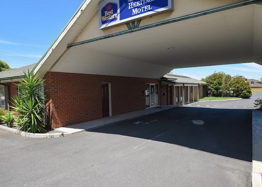 Victoria Melbourne Entrance