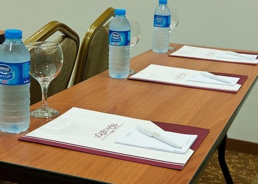 Izmir Izmir Meeting Room