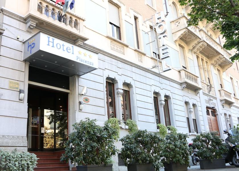 Lombardy Milan Entrance