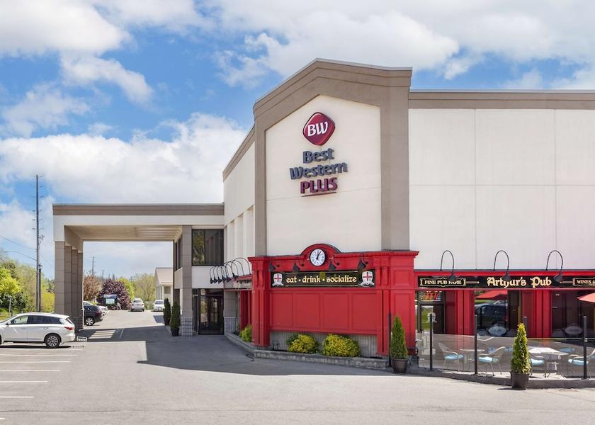 Ontario Cobourg Exterior Detail