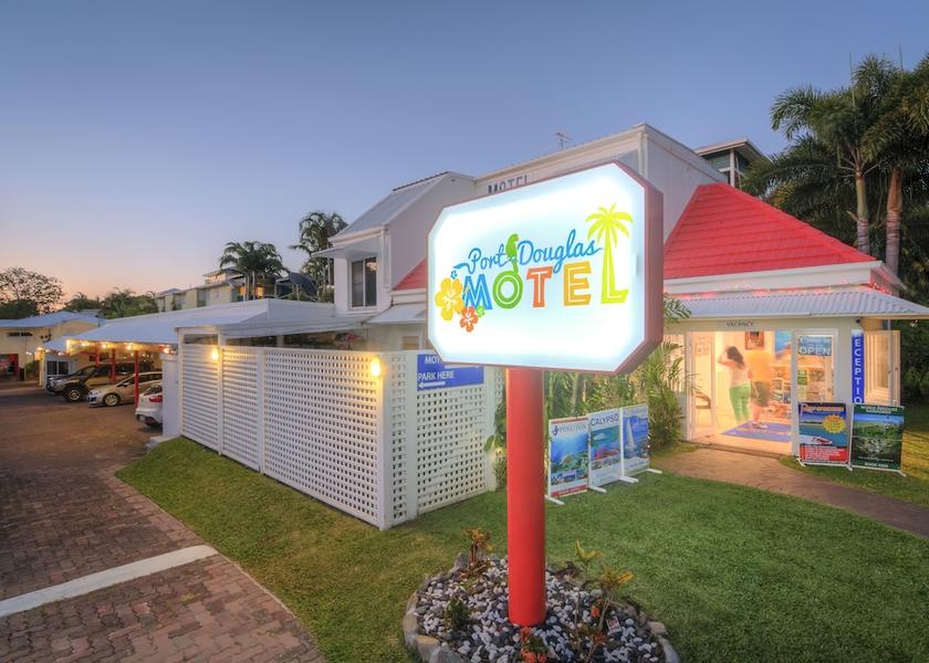 Queensland Port Douglas Front of property