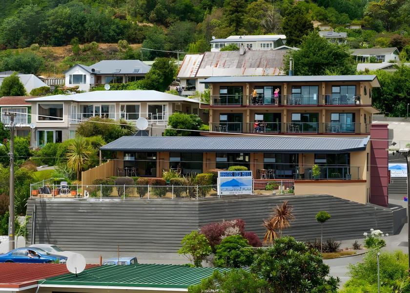 Marlborough Picton Hotel Exterior