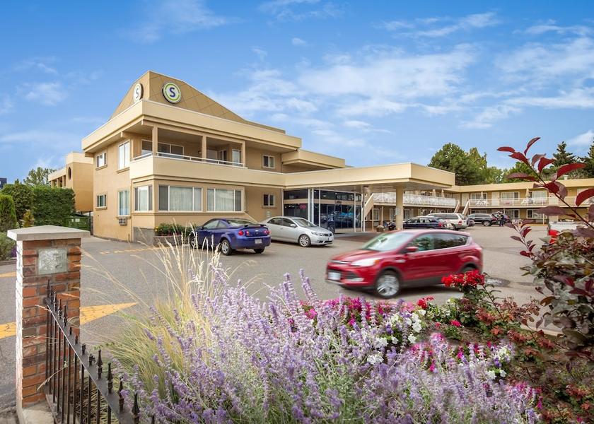 British Columbia Kelowna Exterior Detail