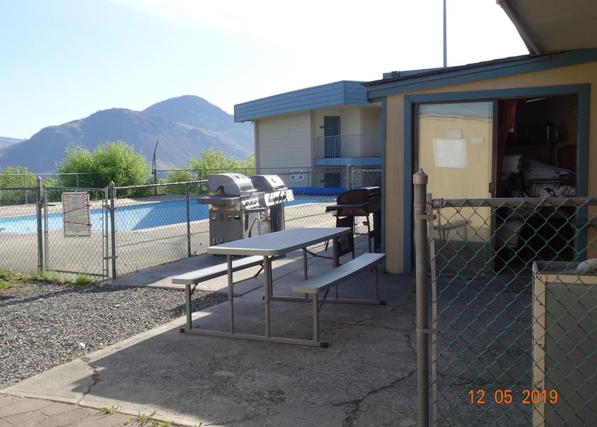 BBQ/picnic area