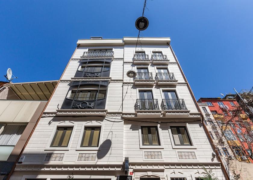  Istanbul Facade