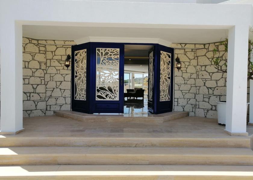 Muğla Bodrum Property entrance