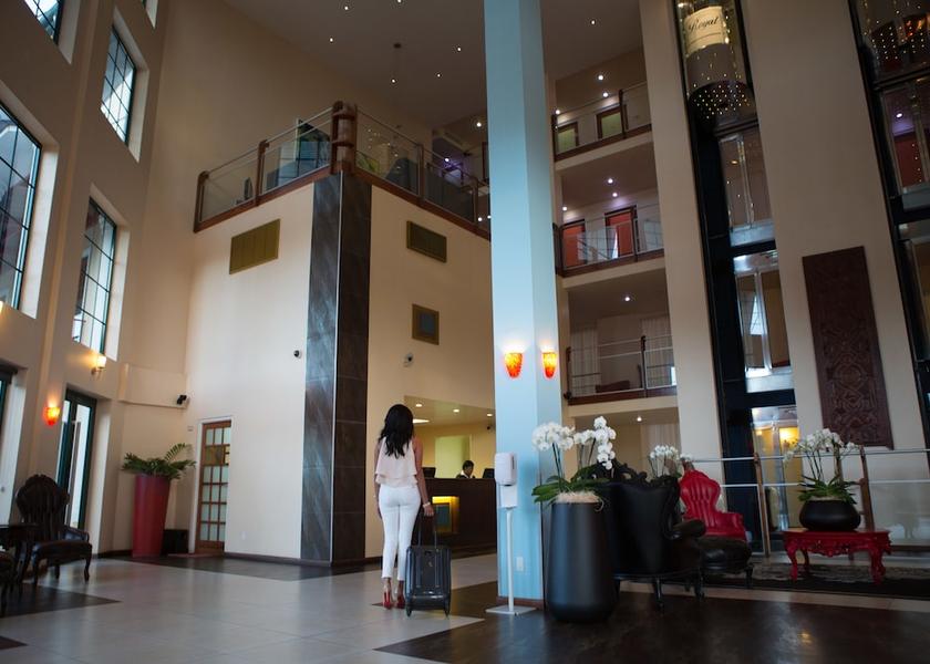  Paramaribo Interior Entrance