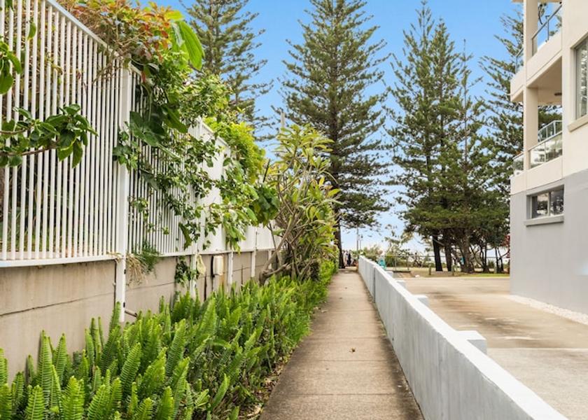 Queensland Burleigh Heads Amenity