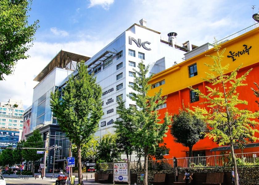  Busan Exterior