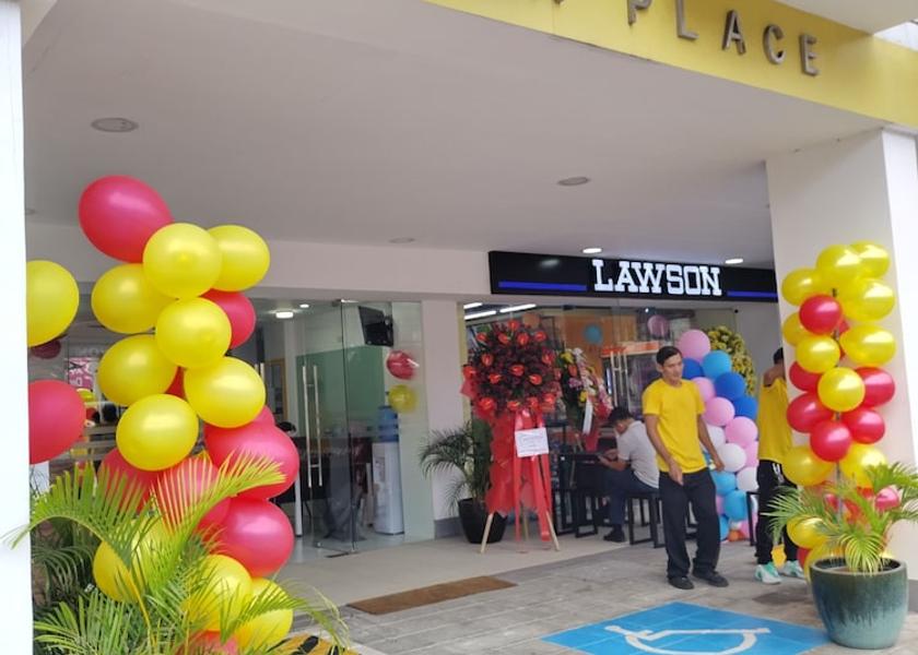  Makati Front of property