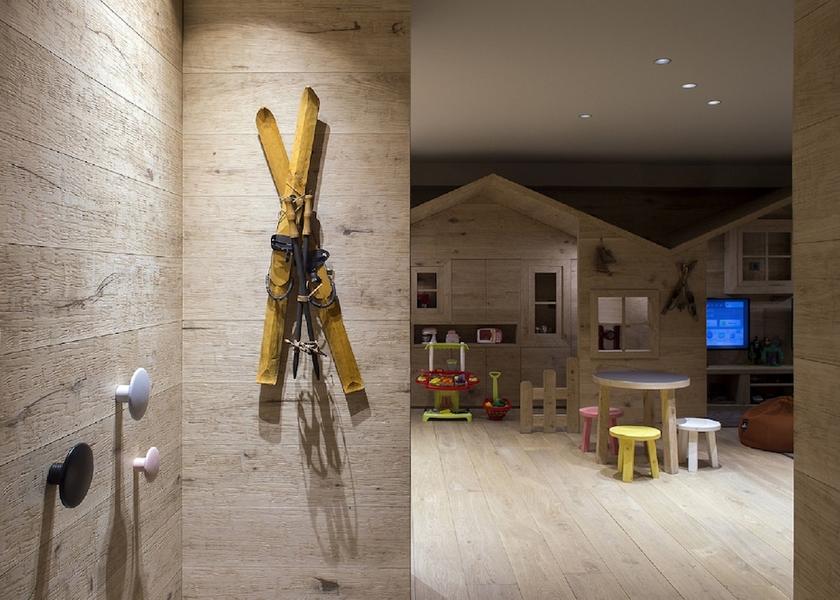  Grau Roig Children's Play Area