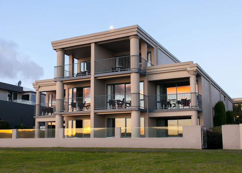 Waikato Taupō Front of property