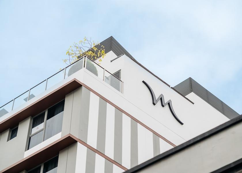  Singapore Exterior
