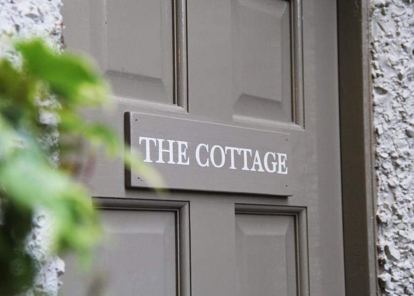 England Farnham Room