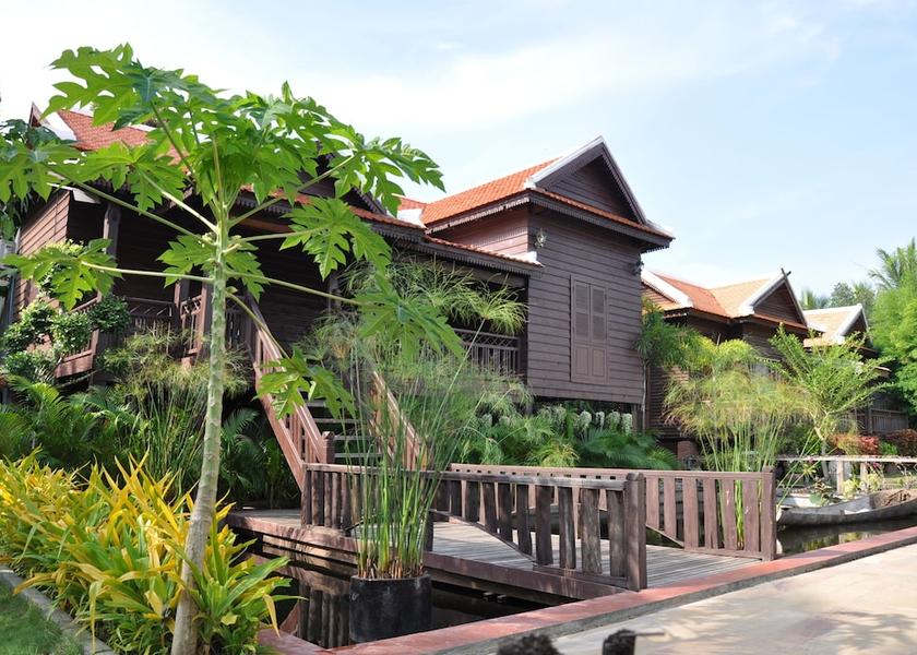 Battambang Battambang Property grounds