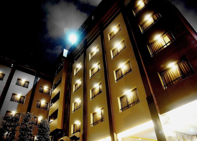  Taichung Front of property - evening/night