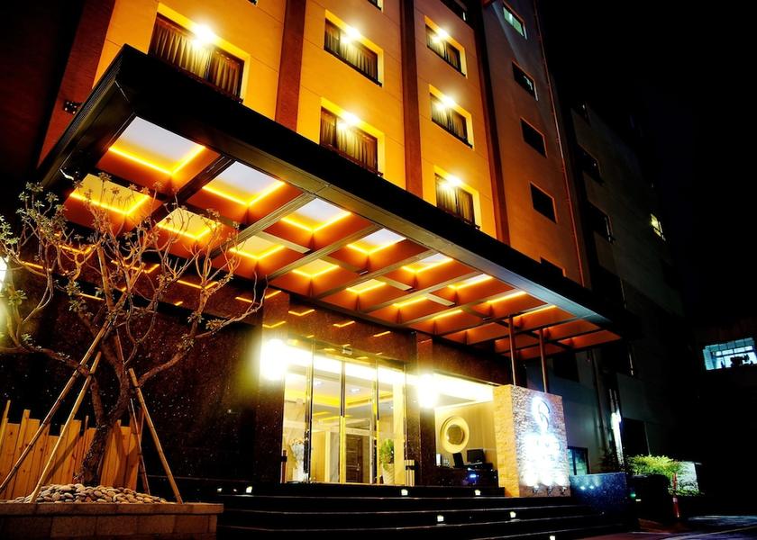  Taichung Front of property