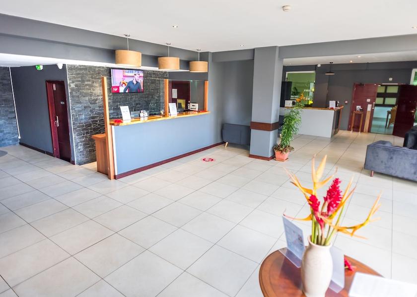 Windward Islands Papeete Lobby lounge