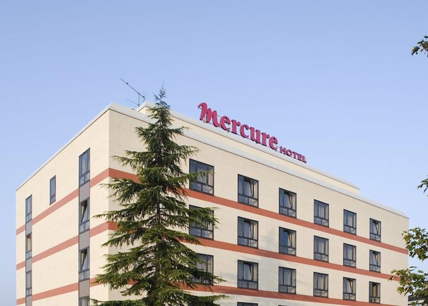 Ile-de-France Cergy Facade