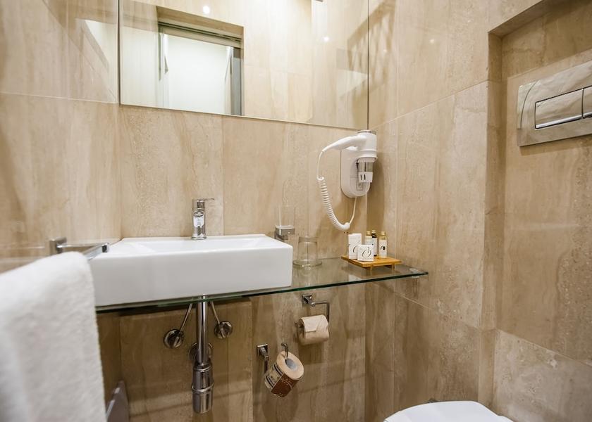 Sicily Trapani Bathroom