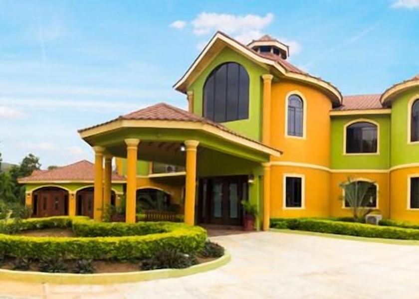 Saint James Montego Bay Exterior Detail