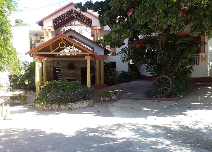  Port-au-Prince Entrance