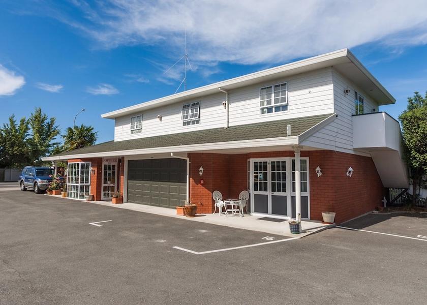 Marlborough Blenheim Exterior