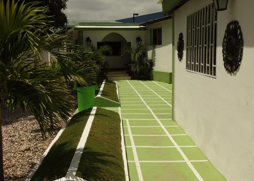  Port-au-Prince Exterior Detail