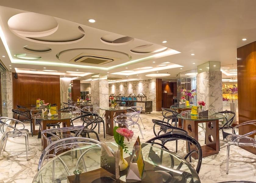 West Bengal Kolkata Breakfast buffet