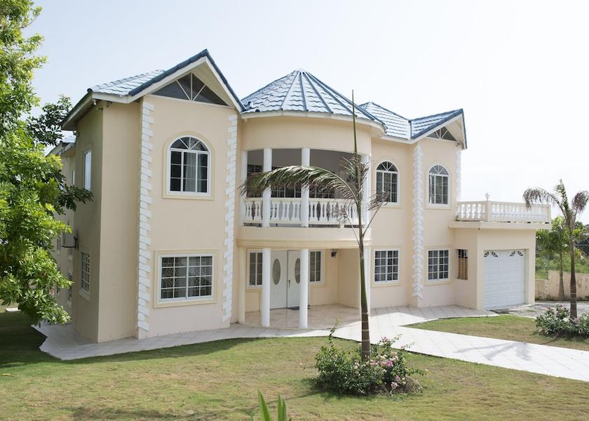 Saint James Montego Bay Facade