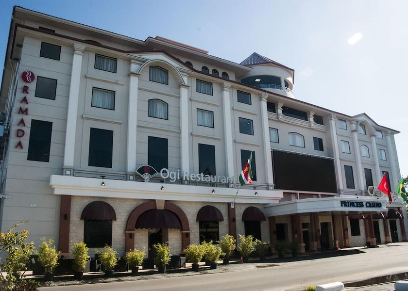  Paramaribo Front of property