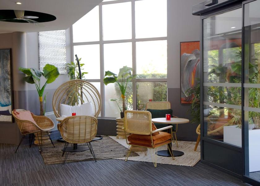 Ile-de-France Guyancourt Lobby