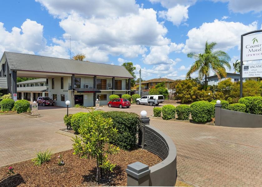 Queensland Raceview Facade