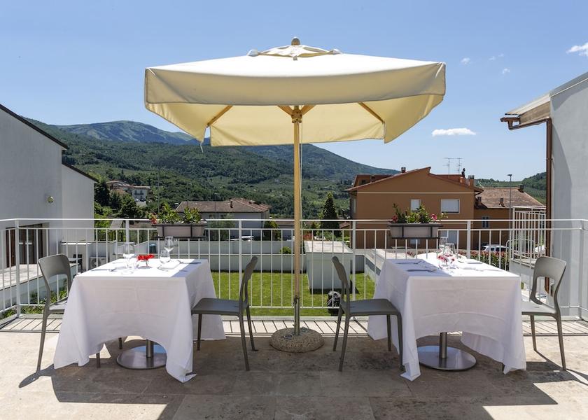 Tuscany Pelago Exterior Detail