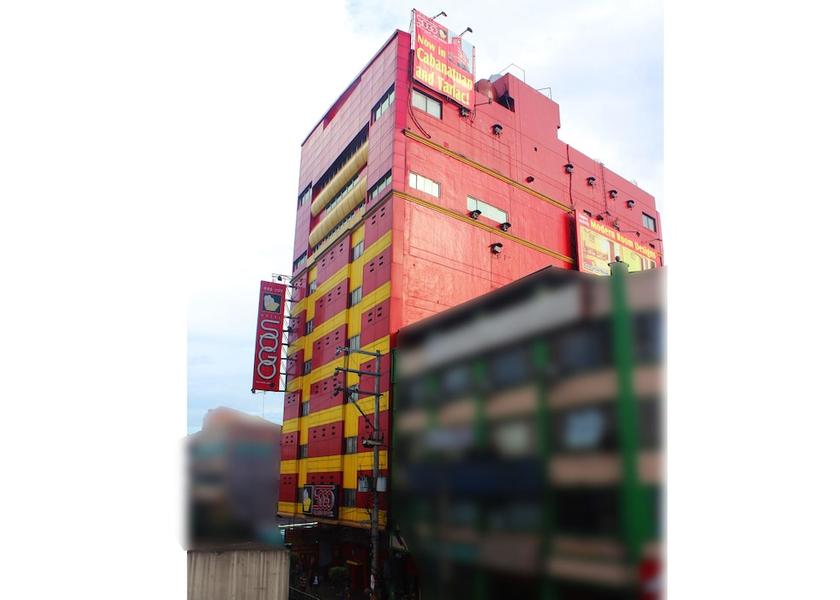  Quezon City Front of property