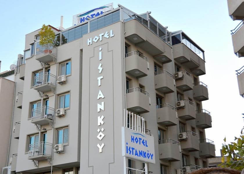 Aydin Kuşadası Front of property