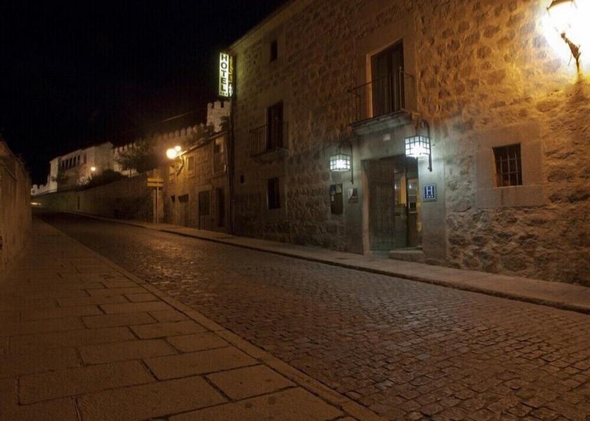 Castile and León Ávila Front of property - evening/night